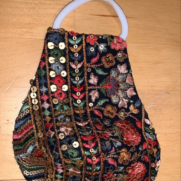 Indian Ruffle Saree with Embroidered blouse, mask and jewelled belt (Handmade) - Picture 7 of 7